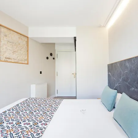 Pr 25 De Julio Πανσιόν