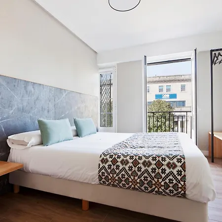 Pr 25 De Julio Πανσιόν 3*