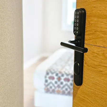 Πανσιόν Pr 25 De Julio 3*