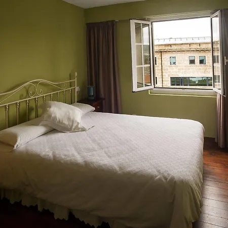 Pr 25 De Julio Πανσιόν 3*