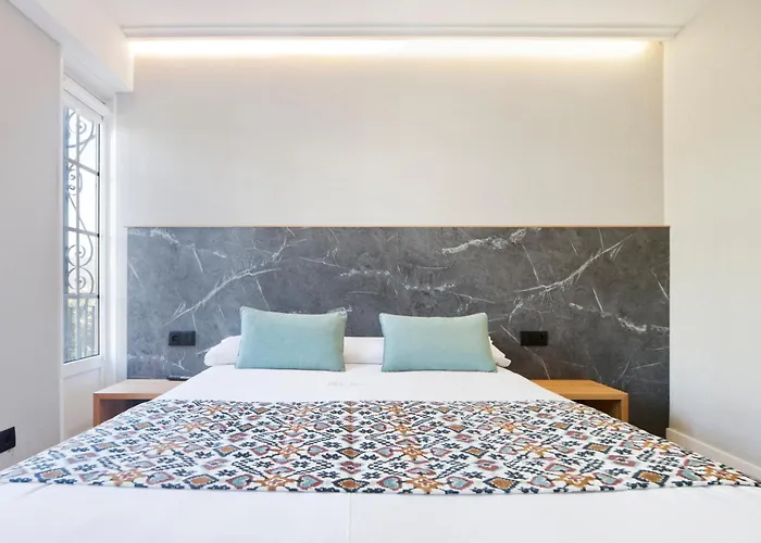 Pr 25 De Julio בית הארחה 3*